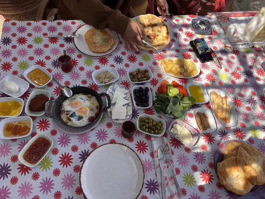 DUTLU BAHÇE KÖY KAHVALTISI VE MANGAL fotoğraf 3