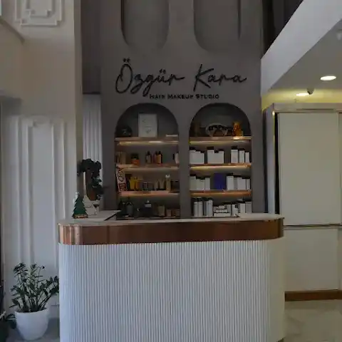 Özgürkara_hairmakeupstudio fotoğraf 3