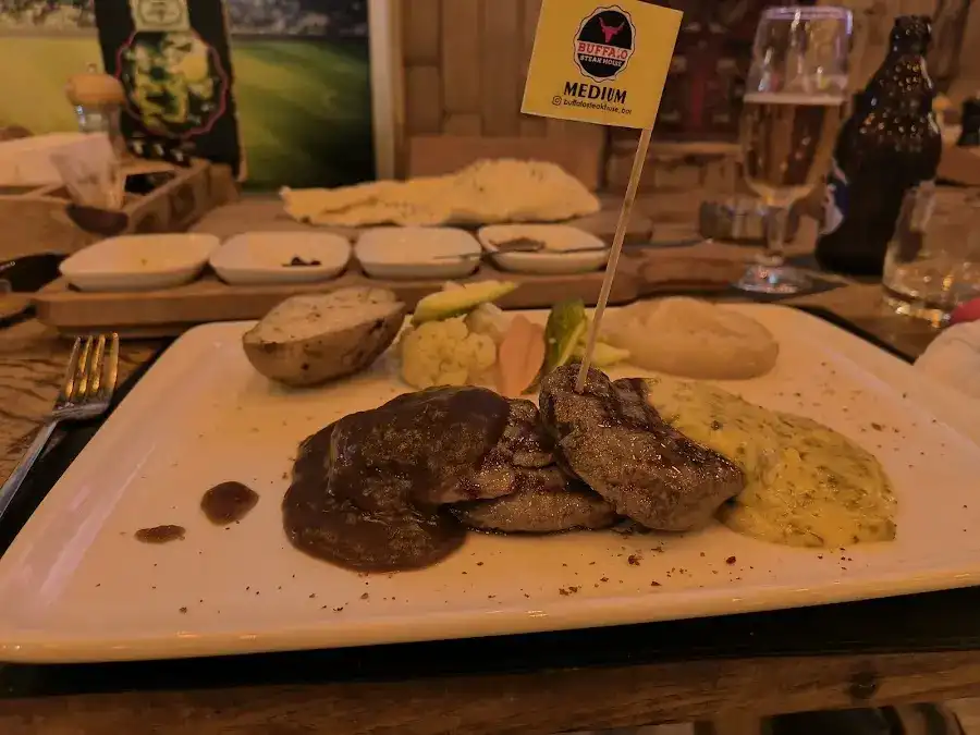 Alya Steak House Bar fotoğraf 3