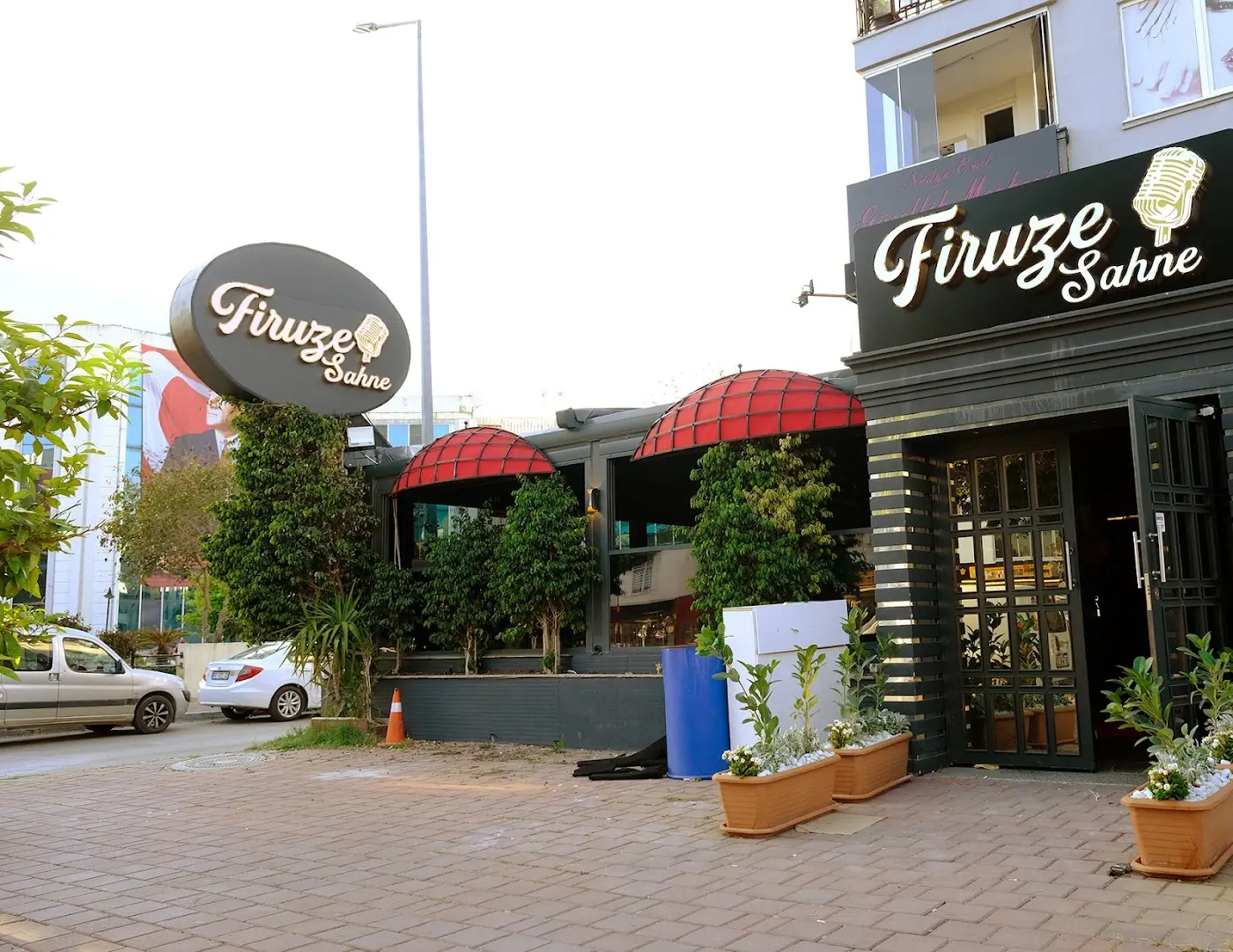 Firuze Sahne