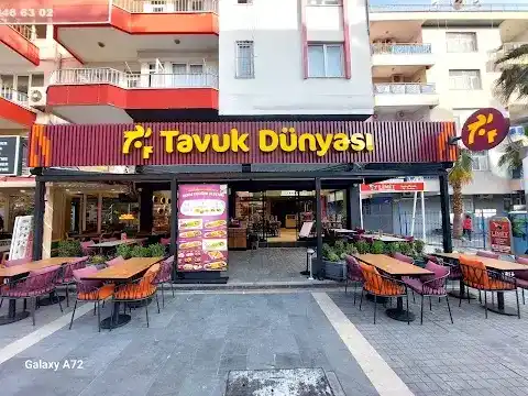 Tavuk Dünyası Serik Cadde