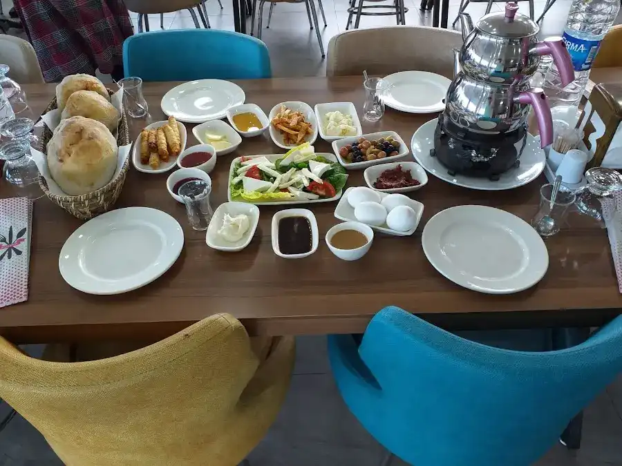 Ziyafet Pide ve Kebap Salonu