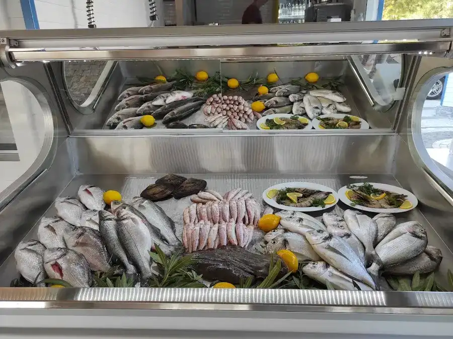 Mavi Mandalya Balık Restaurant fotoğraf 3