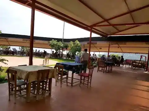 Göcer cafeterya restaurant kahvaltı bahcesi