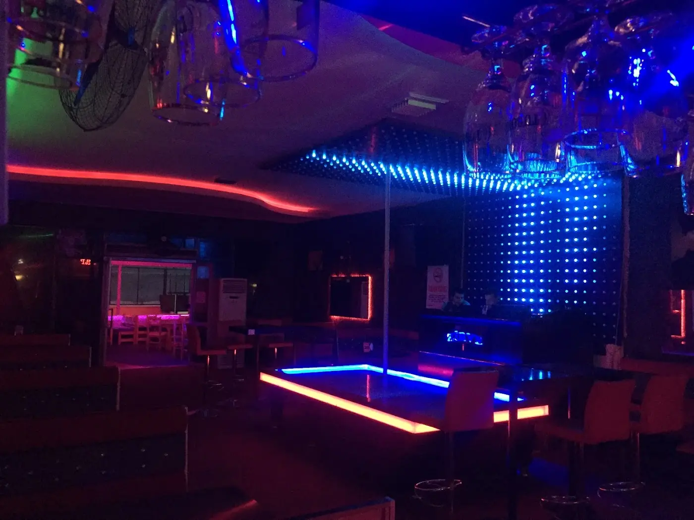 Zirve bar