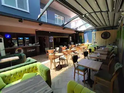 Casquet Cafe&Bar
