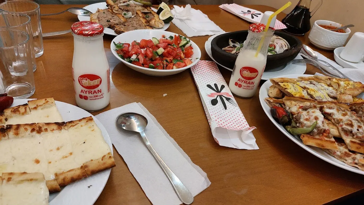 Gedikoğlu Çorba - Pide & Izgara Salonu fotoğraf 3