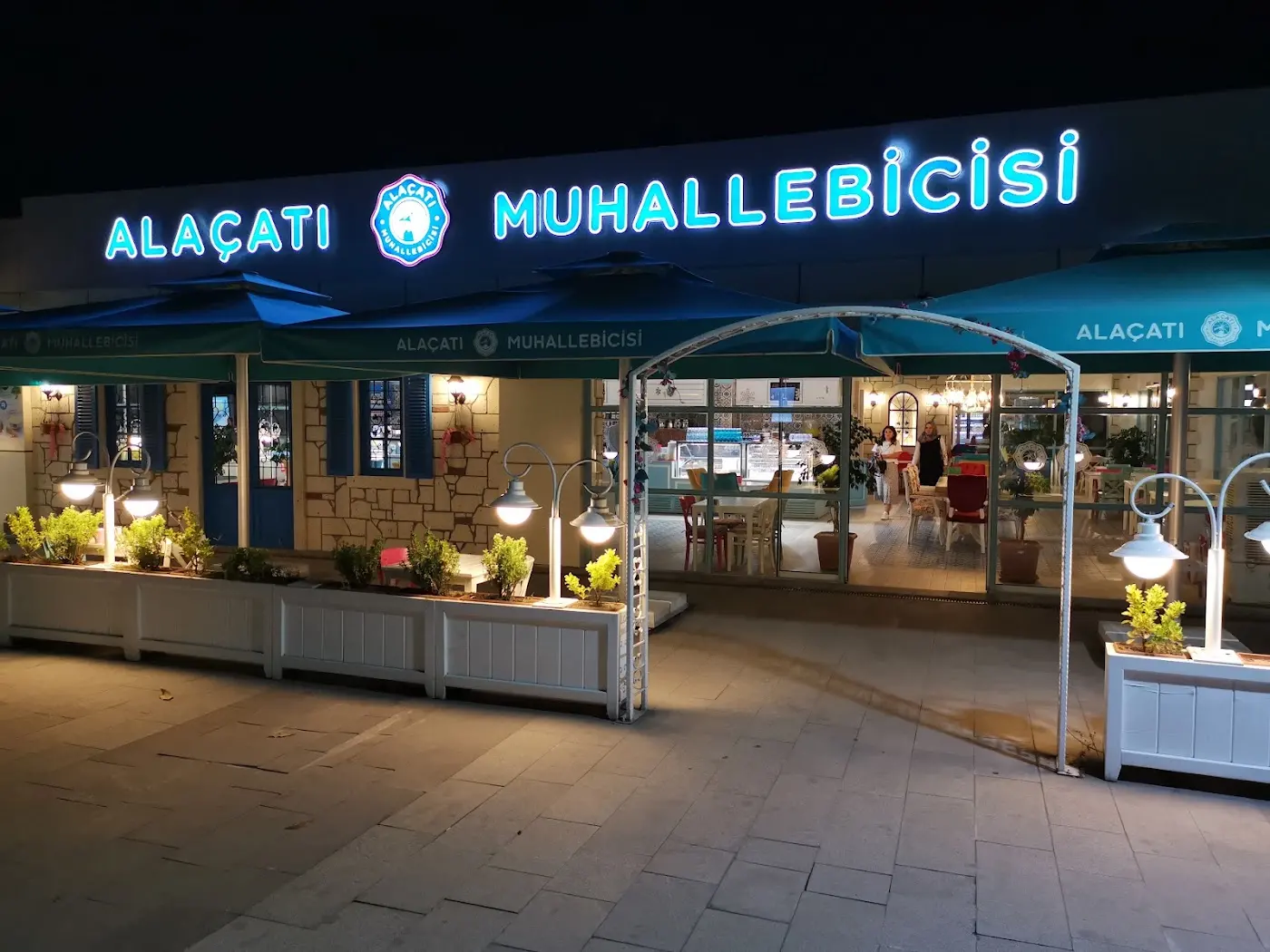 Alaçatı Muhallebicisi Balıkesir Altıeylül Cadde fotoğraf 1