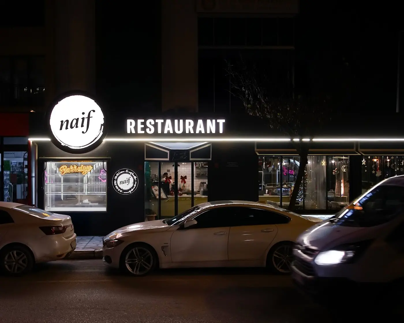 Naif Restaurant Cafe