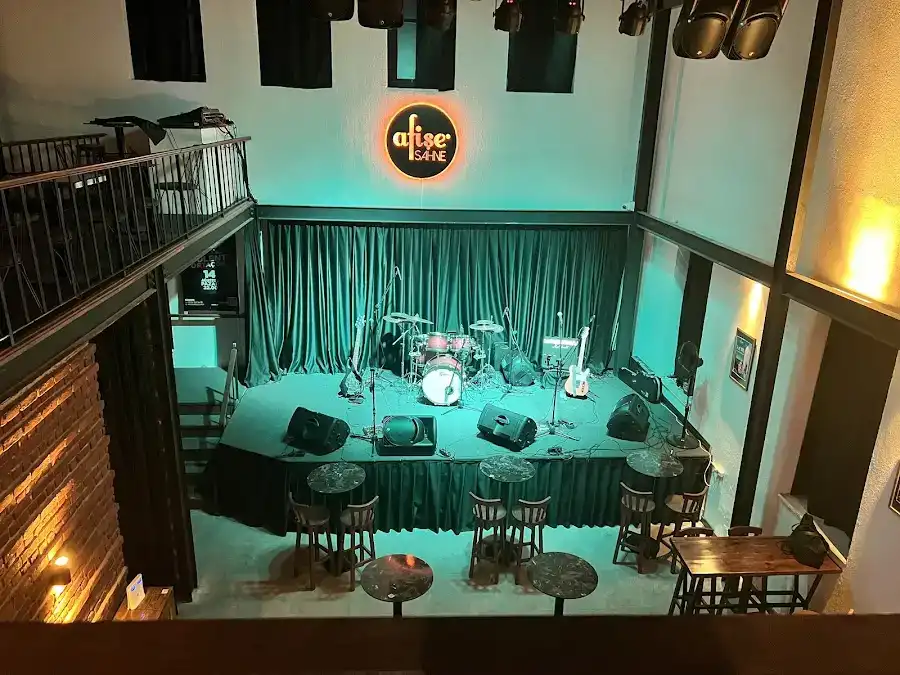 Afişe Sahne Kafe Bar
