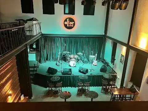 Afişe Sahne Kafe Bar