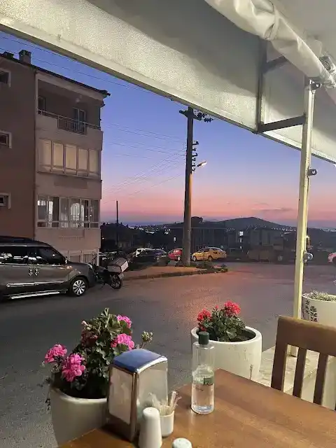 Armutçuk Lahmacun Pide Pizza Döner Salonu