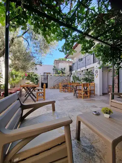 Ayvalik Otelia