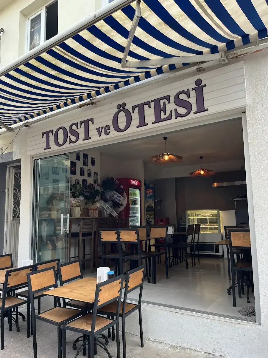 Ayvalık Tostu Nerede Yenir ( Tost ve ötesi )