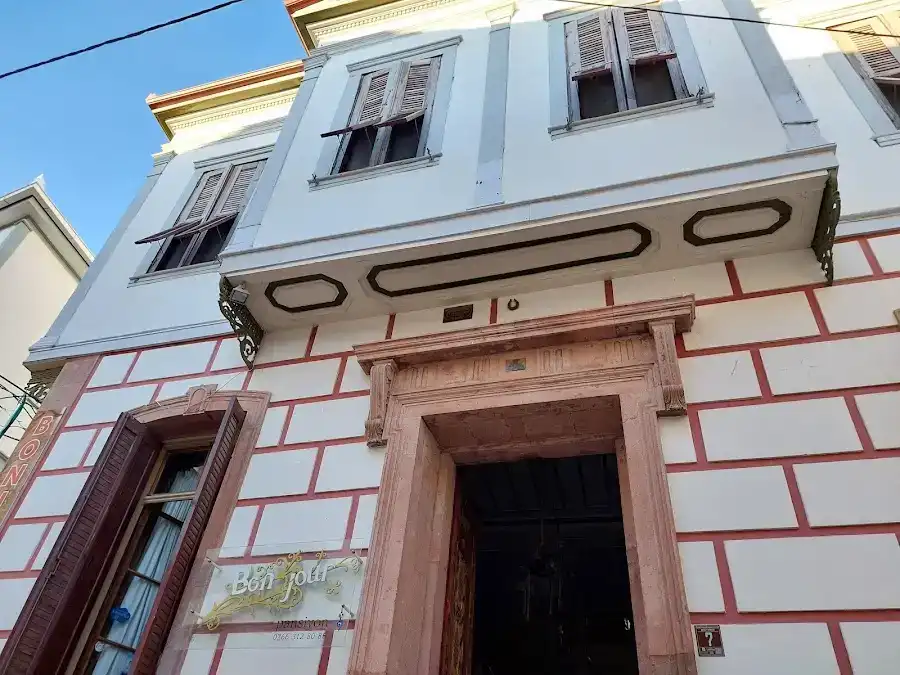 Bonjour Pansiyon Ayvalık