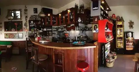 Cafe Le Petit