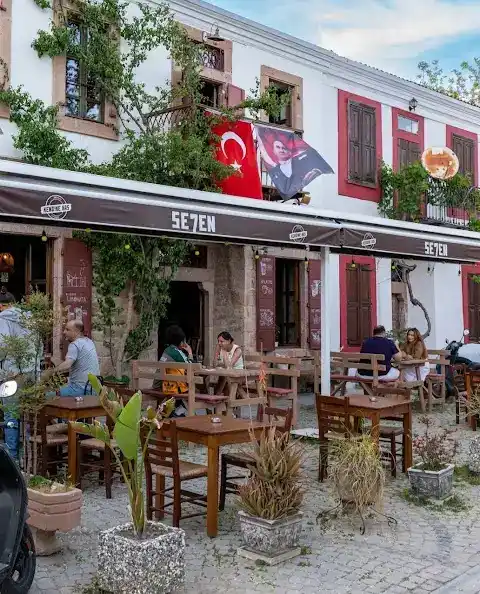 Cunda Se7en Local Pub