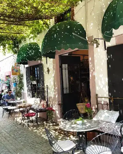 Kaşmira cafe antika