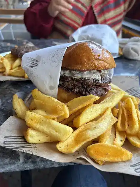KOA Burger & Coffee