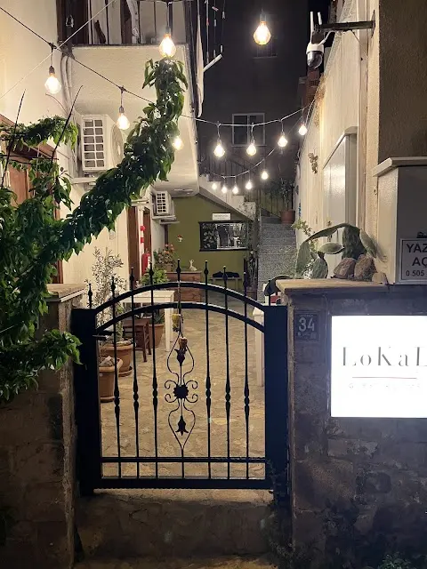 Lokal Ayvalik Guest Rooms çözüm merkezi