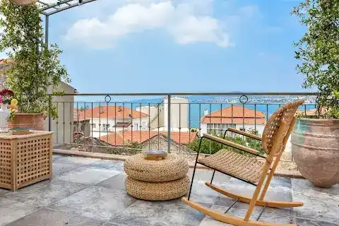 Lunaria Guest House
