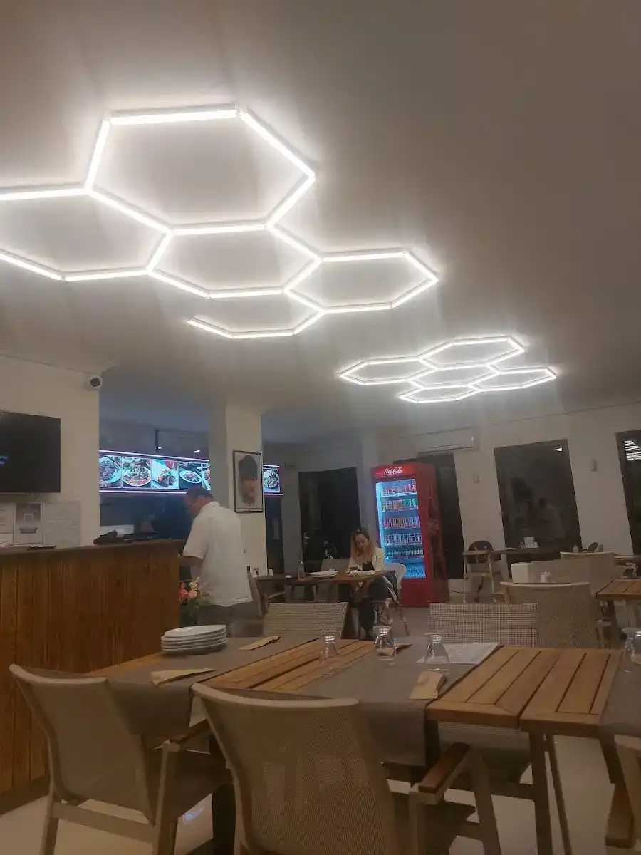 Mir Döner & Kahvaltı Ayvalık fotoğraf 3