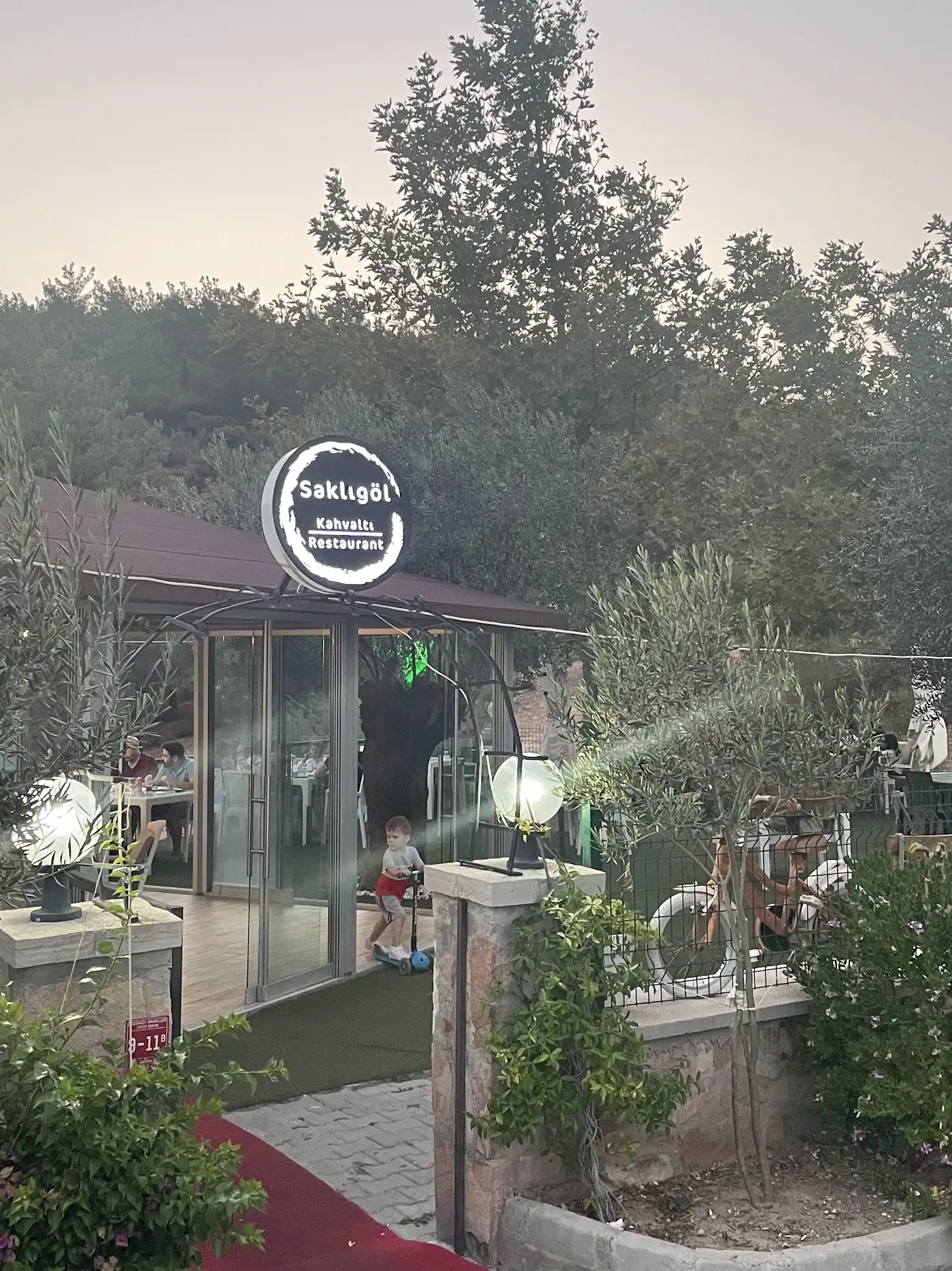 Saklıgöl Restaurant & Cafe