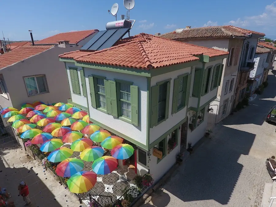 Sun Flora Ayvalık Pansiyon
