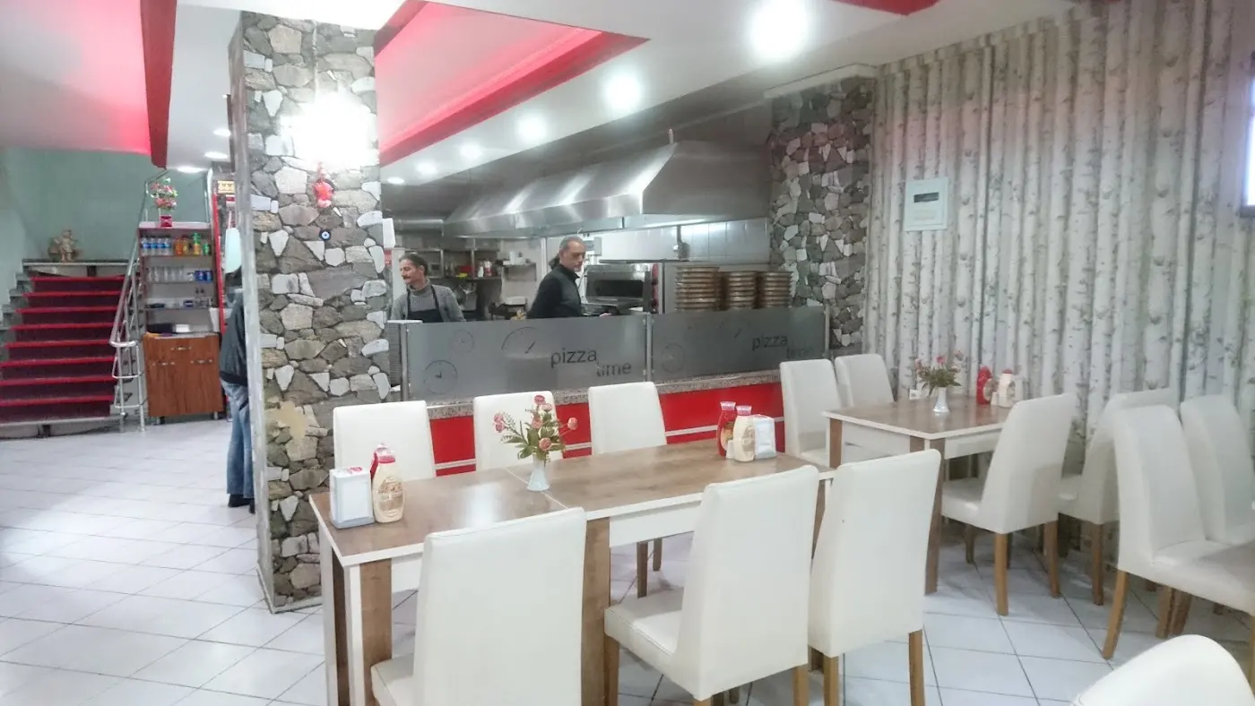 Bella Napoli Pizza fotoğraf 3