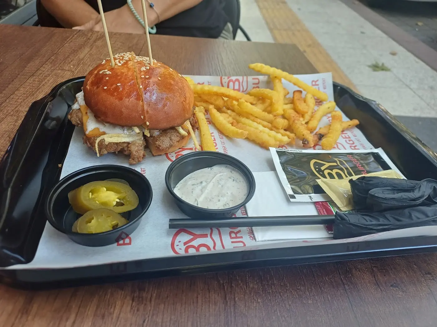 BY Burger fotoğraf 2