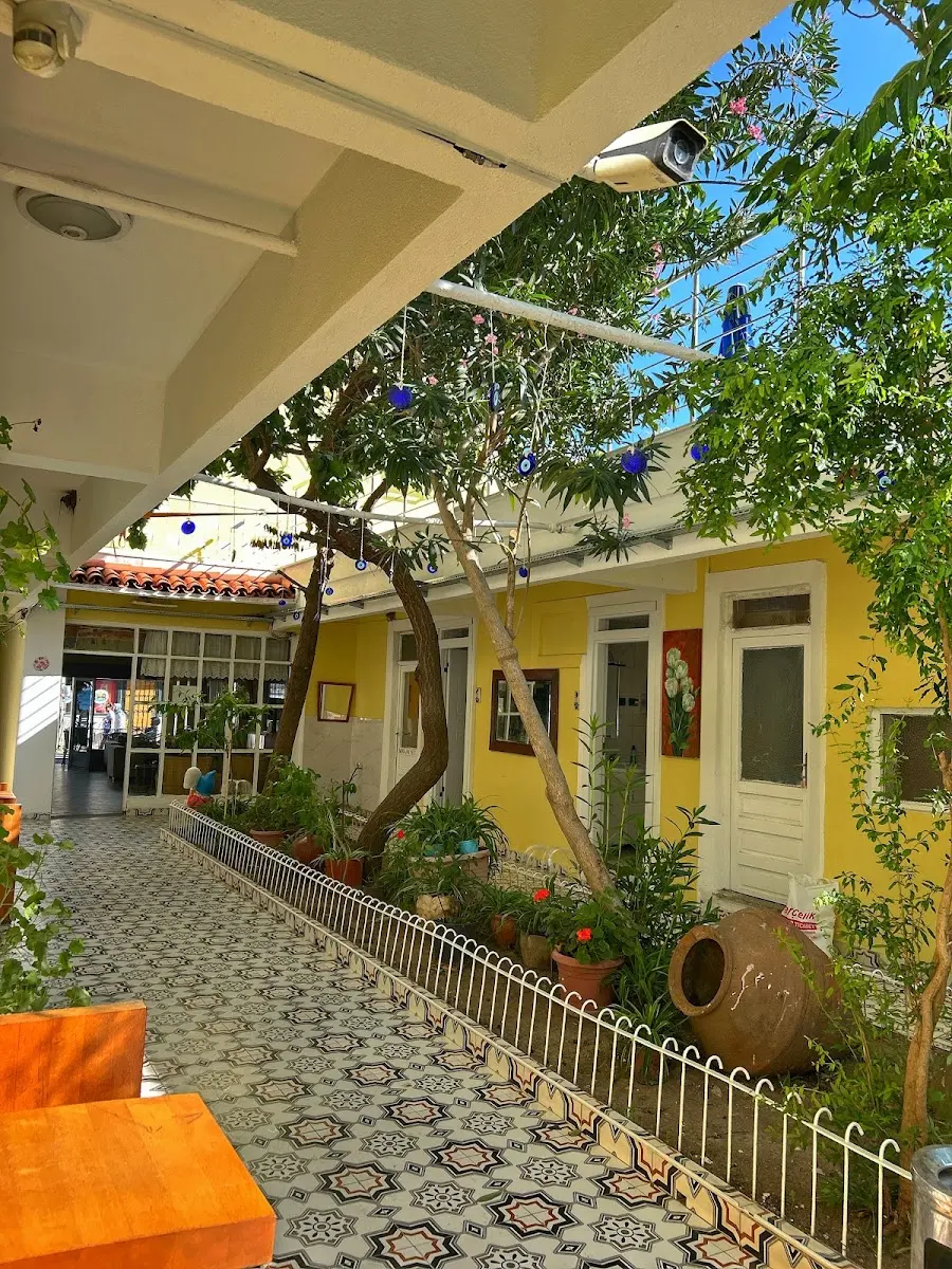 Gülplaj Otel