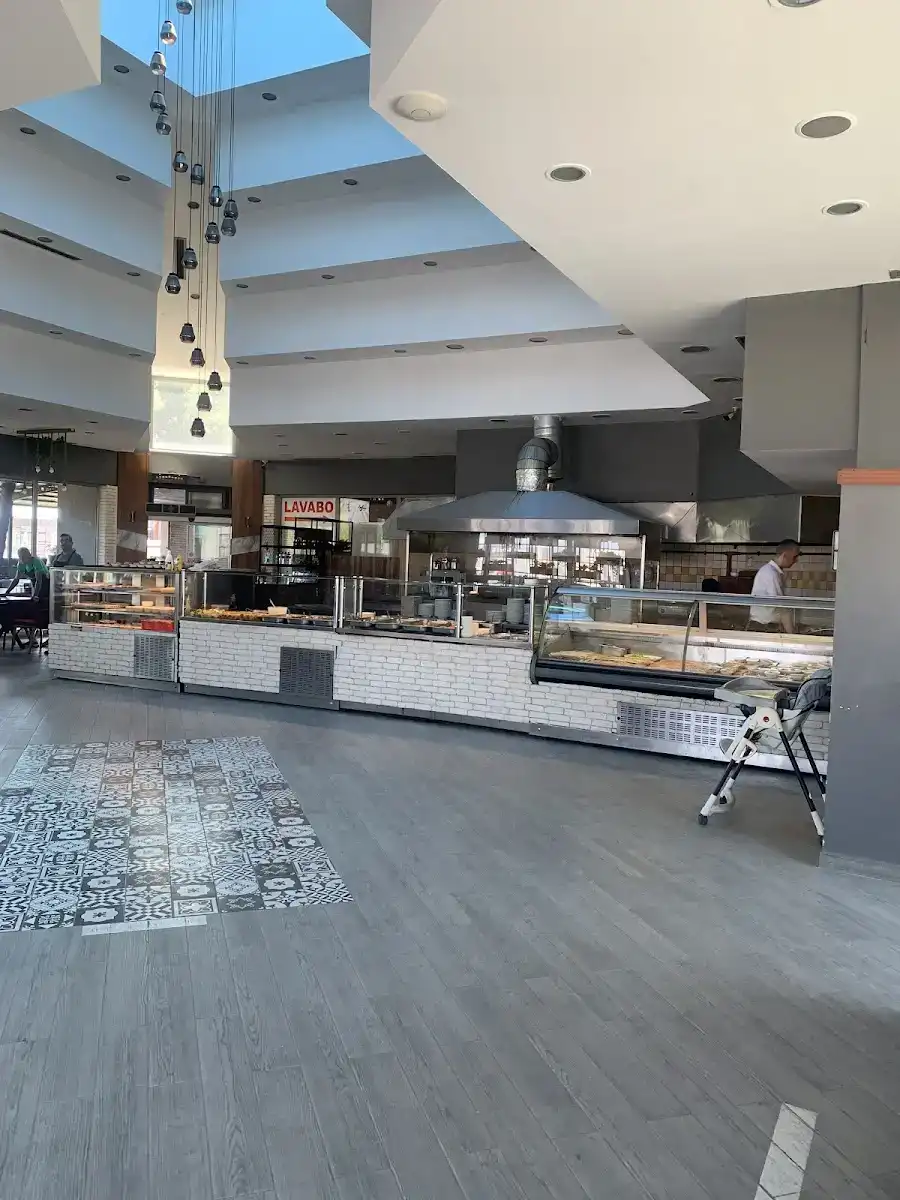 Lale İmren Restaurant fotoğraf 3