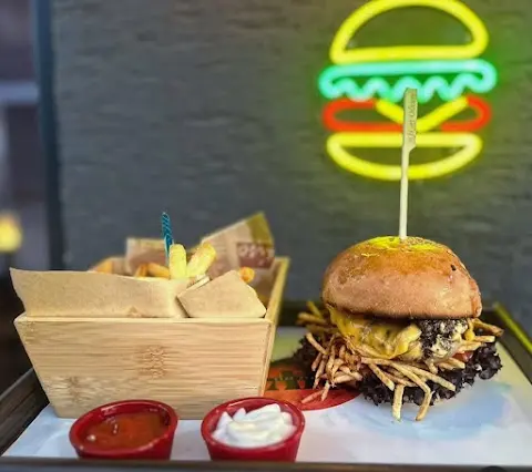 Mars Beef Burger hizmet ve fiyat şikayetleri