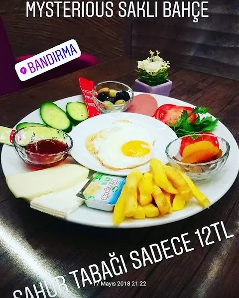 Mysterious cafe saklı bahçe fotoğraf 2