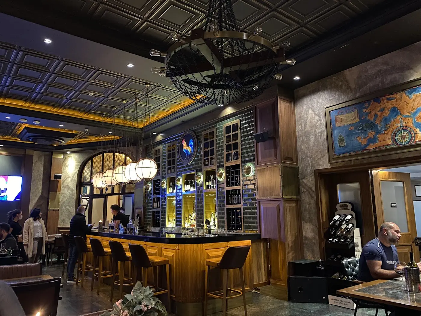Noir Wine House