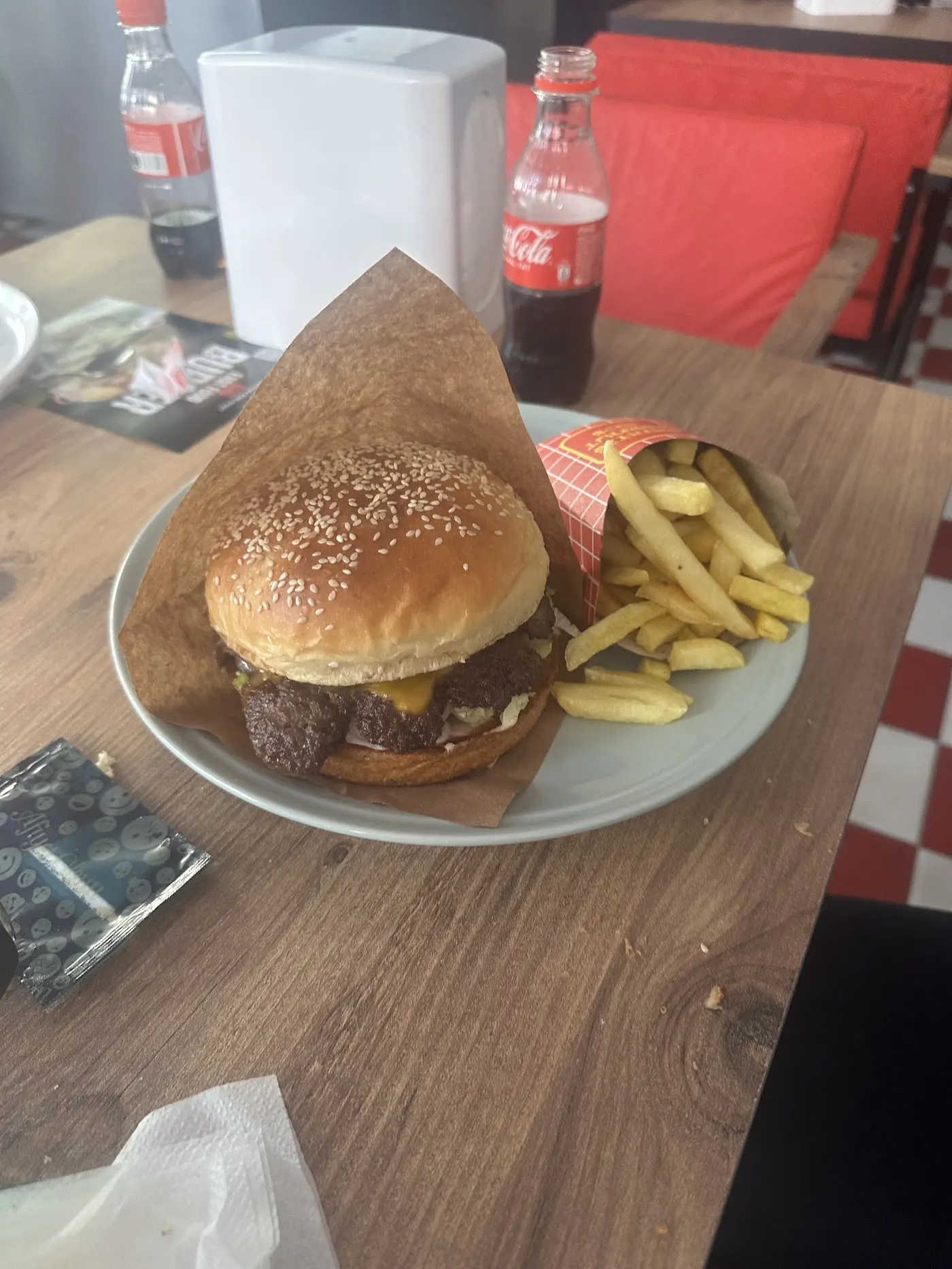 Red Fast Food fotoğraf 3