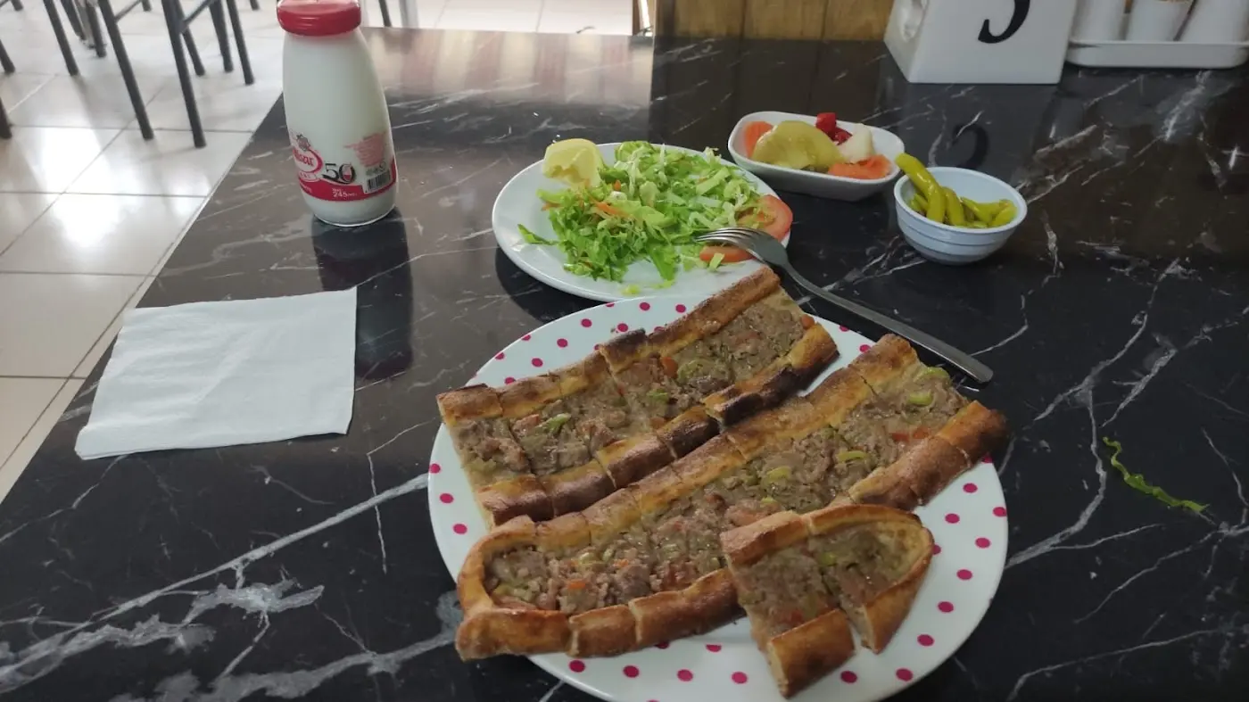 Özcan Pide Salonu fotoğraf 2