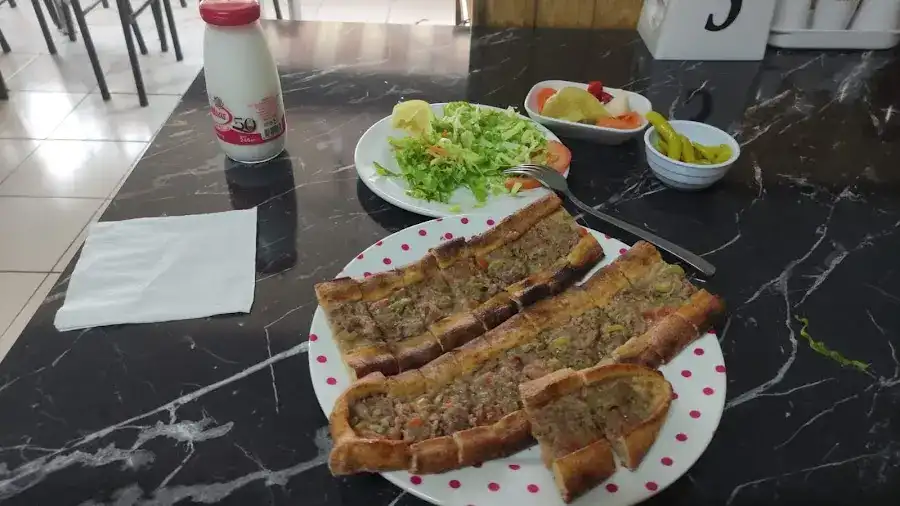 Özcan Pide Salonu fotoğraf 2