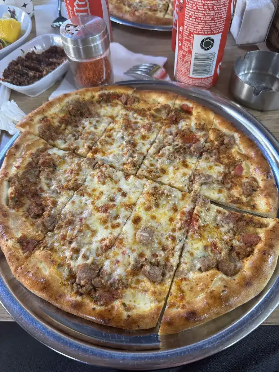 Çiçek pide ve lahmacun salonu