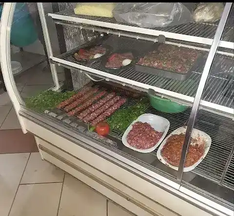 Elit pide