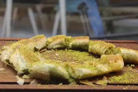 MOZA DESSERTS (PAPATYA KÜNEFE)