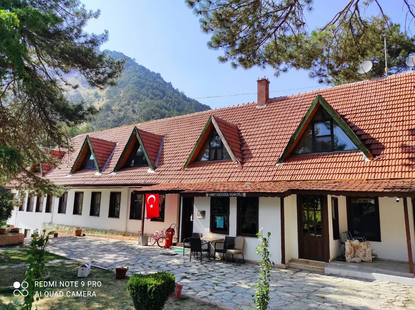 Sünnet Gölü Doğal Yaşam Oteli ve Restaurant