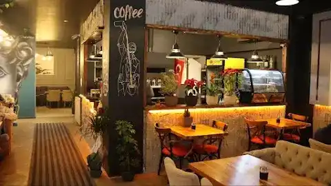 Bolu Halloween Cafe