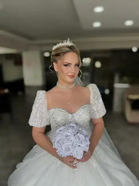 White Rose Bayan Kuaförü