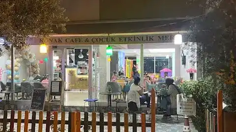 Konak Cafe&Çocuk Etkinlik Merkezi