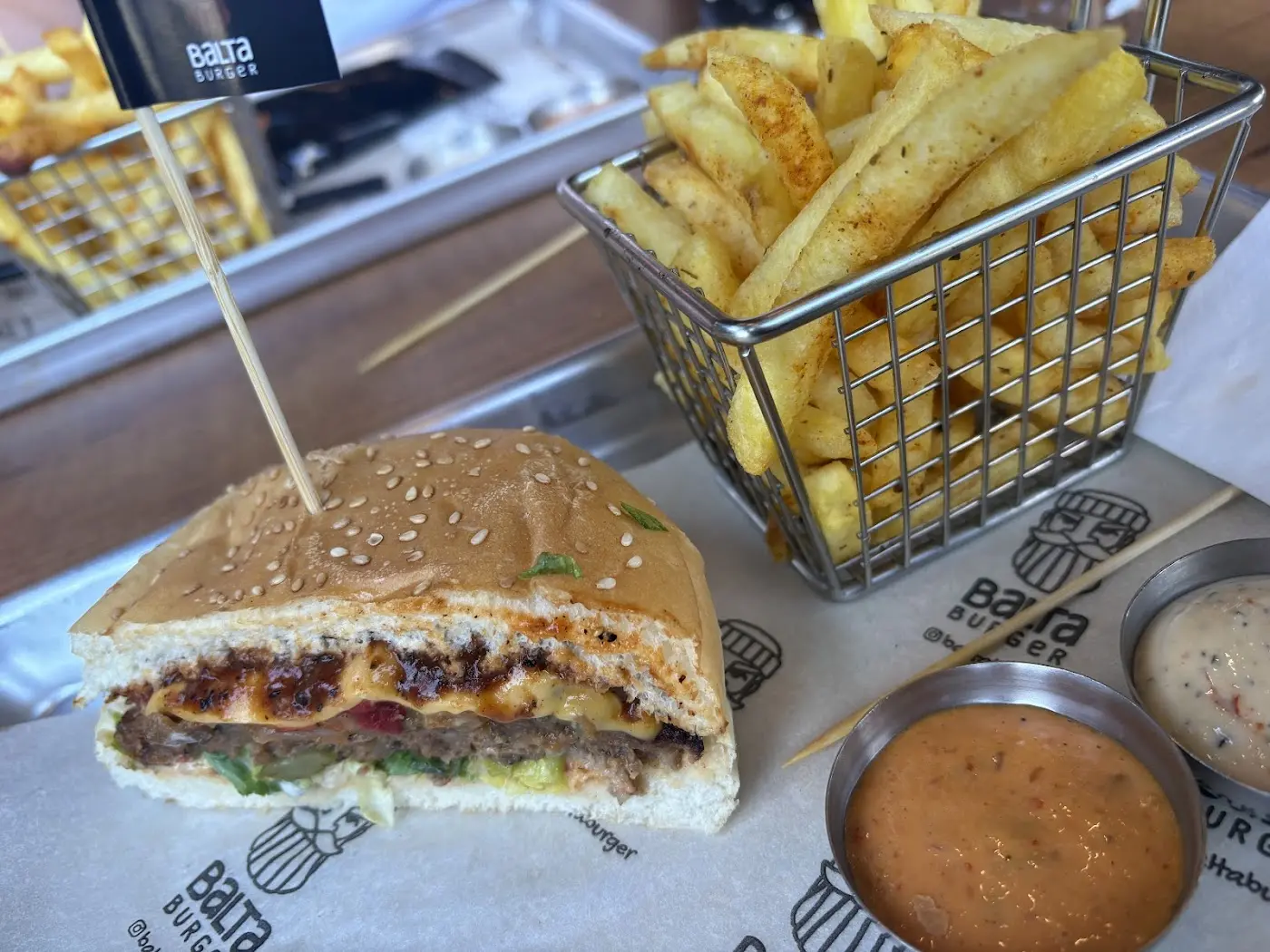 Balta Burger Balkan fotoğraf 2