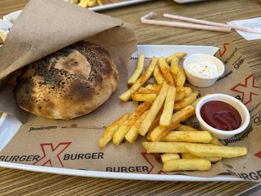 Burgerxburger fotoğraf 3