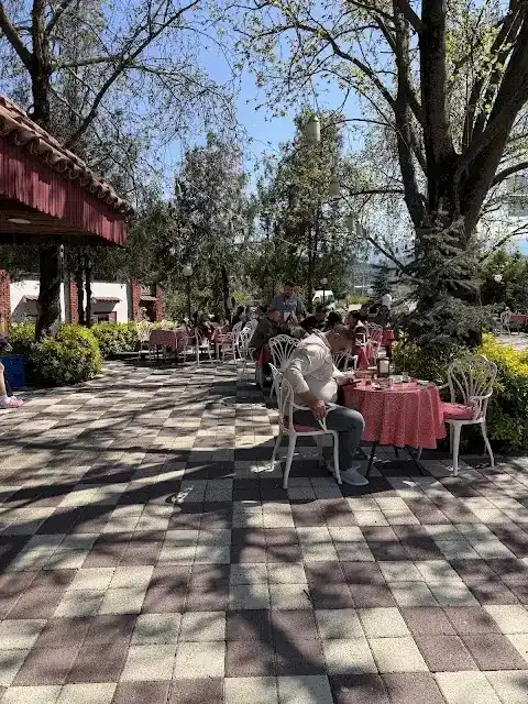 Şah İnegöl Köftecisi