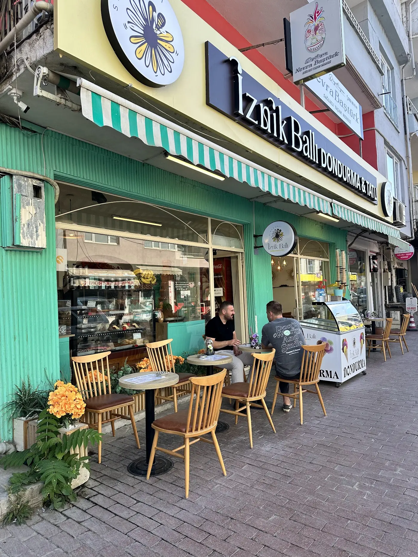 İznik Ballı Dondurma ve Tatlı