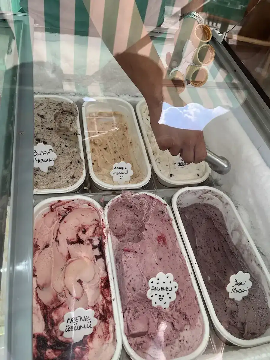 İznik Ballı Dondurma ve Tatlı fotoğraf 3